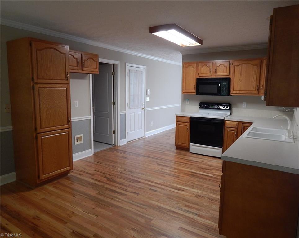 501 Brown Rd, King, NC 27021 photo 9