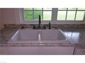 807 Vail Ave, High Point, NC 27260 photo 9