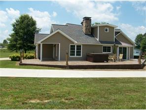 870 Zephyr Rd, Dobson, NC 27017 photo 2