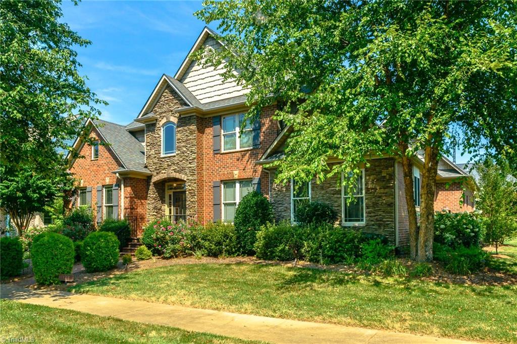 122 Knicker Ln, Bermuda Run, NC 27006 photo 1