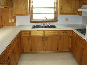 3424 Pine Valley Rd, High Point, NC 27265 photo 3