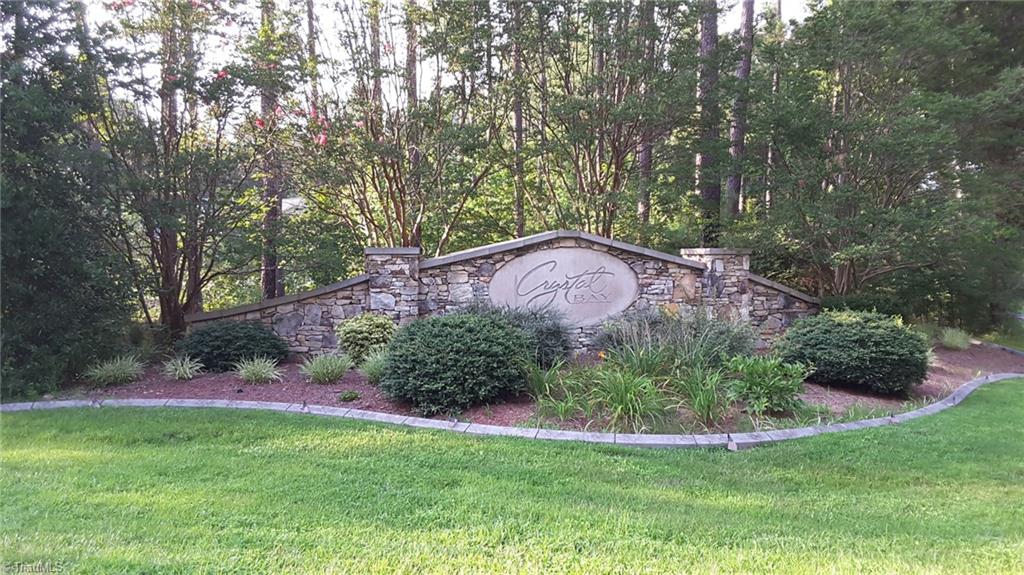 605 Crystal Bay Dr, Denton, NC 27239 photo 1
