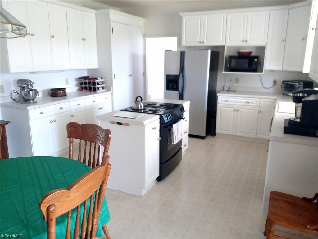785 Carson Rd, Pilot Mountain, NC 27041 photo 20