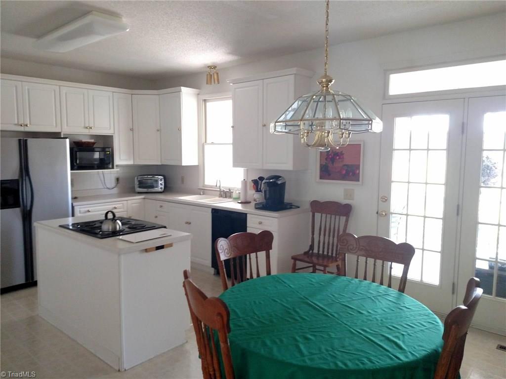785 Carson Rd, Pilot Mountain, NC 27041 photo 21