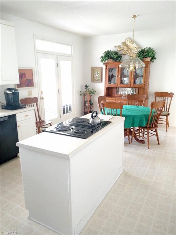 785 Carson Rd, Pilot Mountain, NC 27041 photo 22
