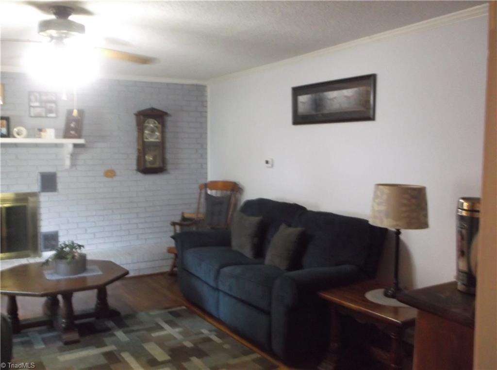 224 Maple St, King, NC 27021 photo 8