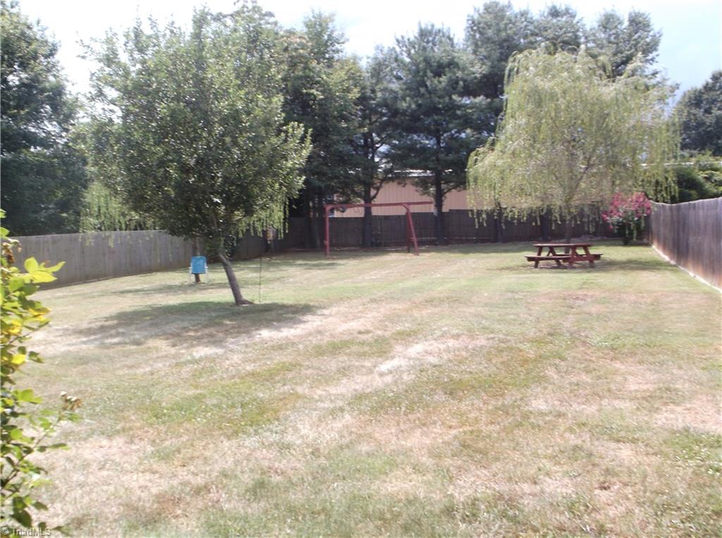 224 Maple St, King, NC 27021 photo 7