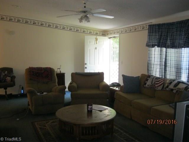 1566 Hunters Woods Dr, Trinity, NC 27370 photo 11
