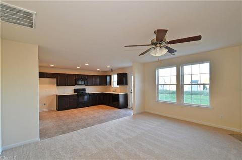 5715 Midstream Cir, Clemmons, NC 27012 photo 5