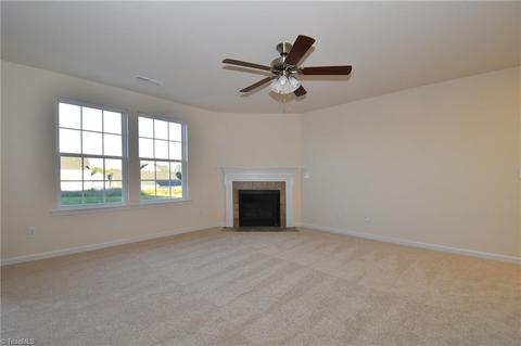 5715 Midstream Cir, Clemmons, NC 27012 photo 3