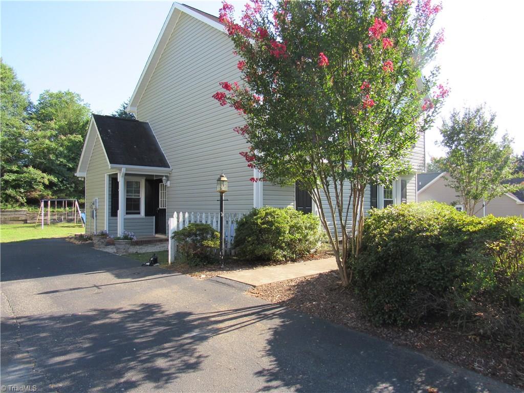 231 Winfield Dr, King, NC 27021 photo 8