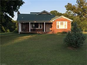 6301 Snyder Country Rd, Trinity, NC 27370 photo 1