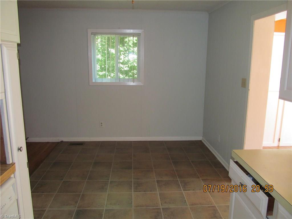 2188 Old Greensboro Rd, Thomasville, NC 27360 photo 16