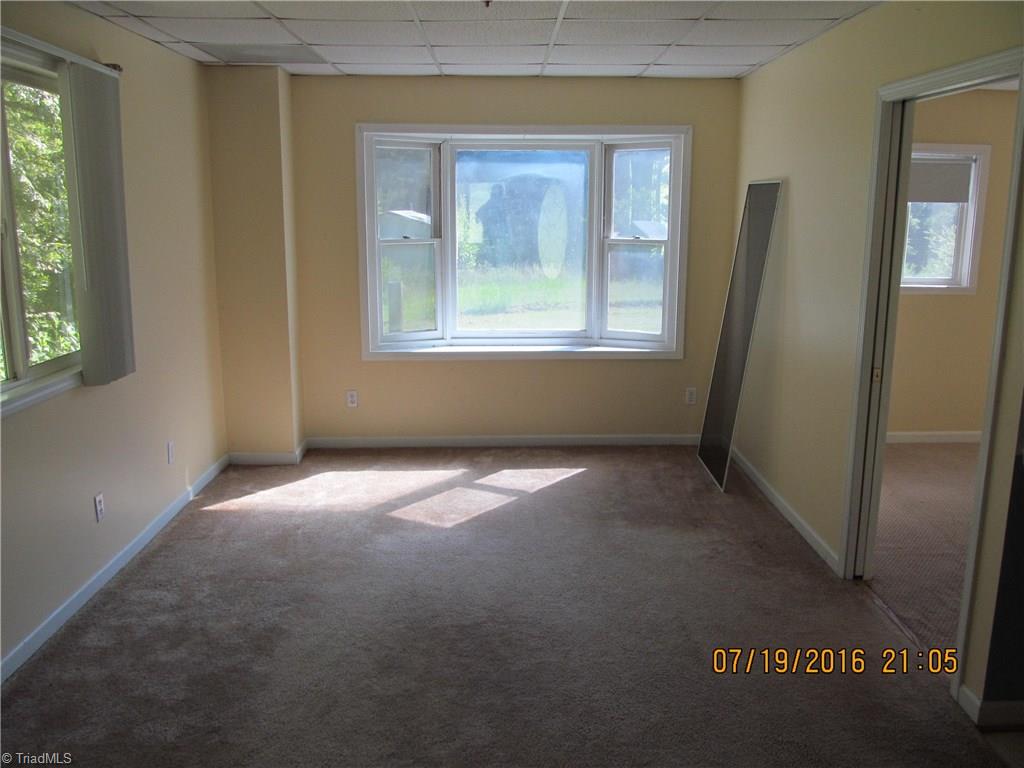 2188 Old Greensboro Rd, Thomasville, NC 27360 photo 22
