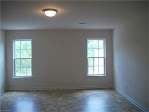 732 Forester Ct, High Point, NC 27265 photo 4