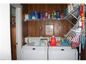 709 Main St E, Pilot Mountain, NC 27041 photo 11