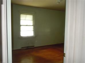 403 Mint Ave, High Point, NC 27262 photo 2
