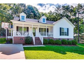 2178 Regency Dr, Randleman, NC 27317 photo 1