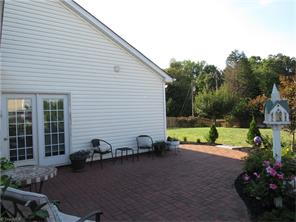 108 Derby Dr, King, NC 27021 photo 4