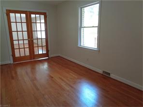 115 Texas St, Elkin, NC 28621 photo 7