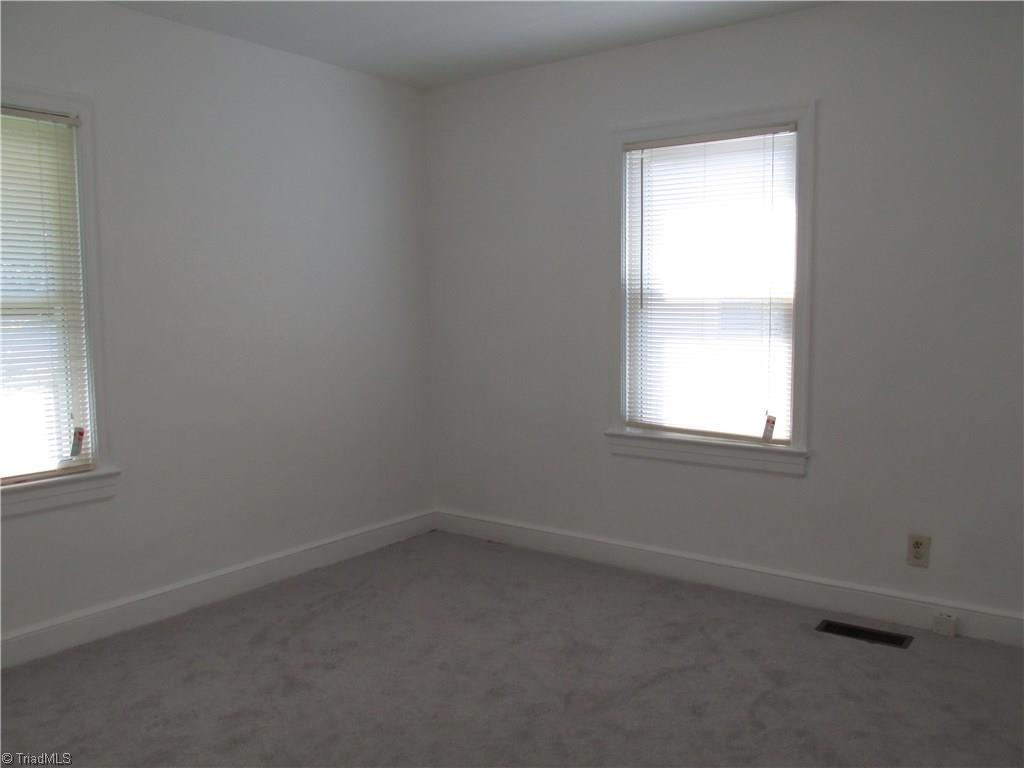 908 Tabor St, High Point, NC 27262 photo 7