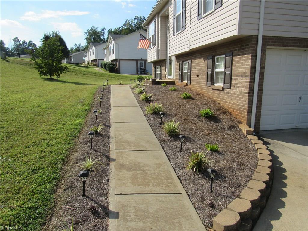 1115 Laurel Crest Rd, King, NC 27021 photo 3