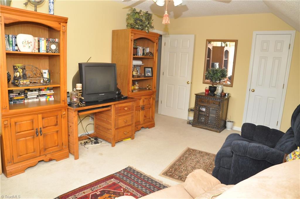 3922 Brandywine St, High Point, NC 27265 photo 18
