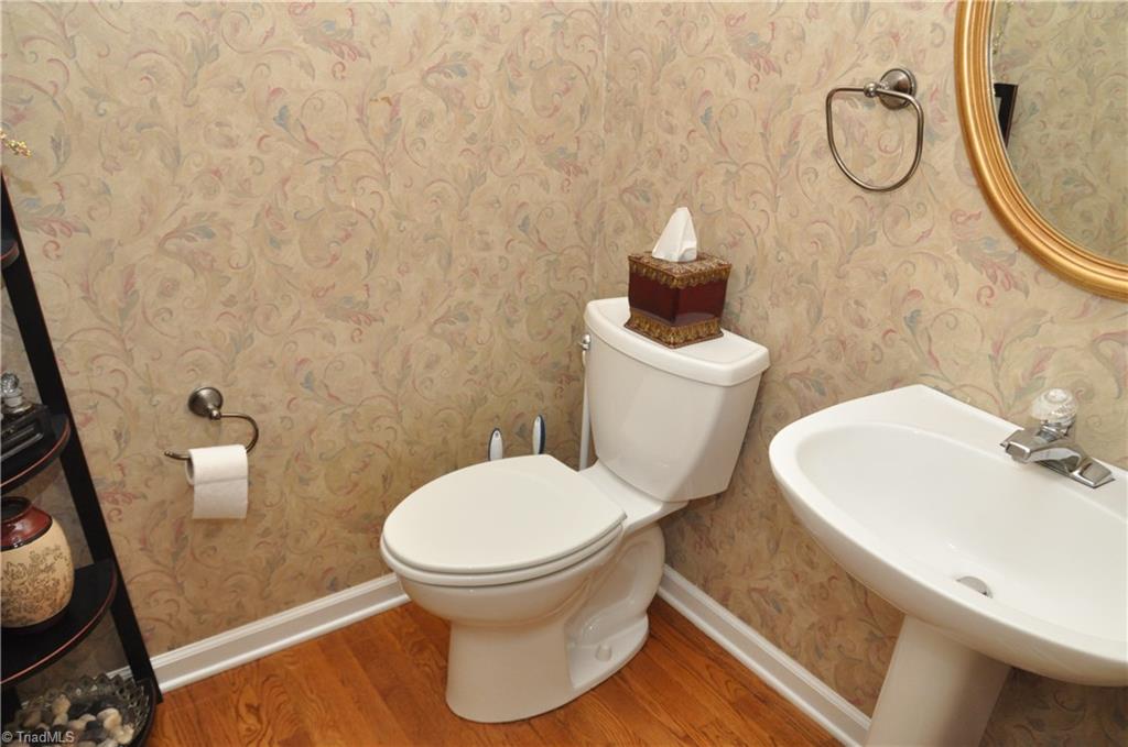 3922 Brandywine St, High Point, NC 27265 photo 8