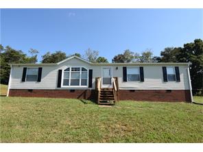 195 Limestone Ln, Pinnacle, NC 27043 photo 1