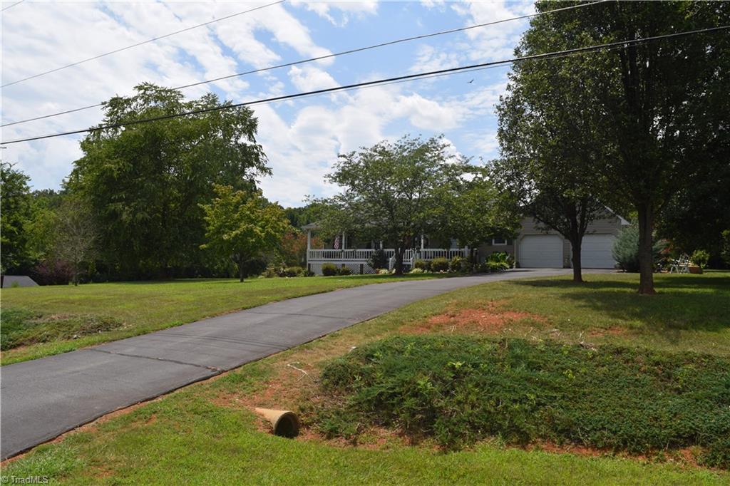 3711 Evergreen Dr, Trinity, NC 27370 photo 6