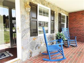 132 Arlington Ct, King, NC 27021 photo 2