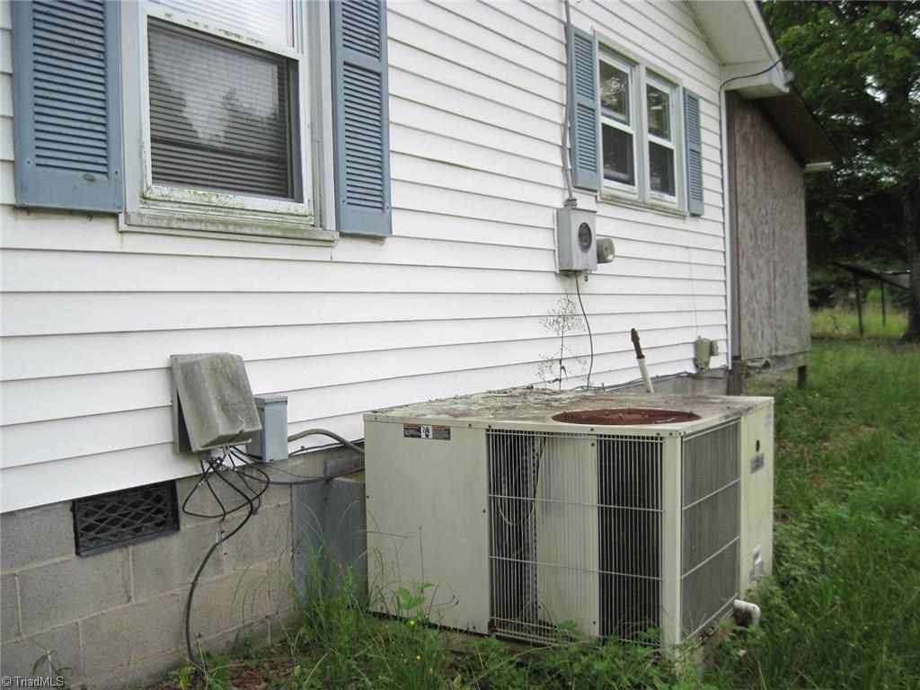 1192 Sam Young Rd, Pine Hall, NC 27042 photo 9
