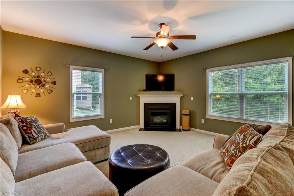 2694 Splitbrook Dr, High Point, NC 27265 photo 5