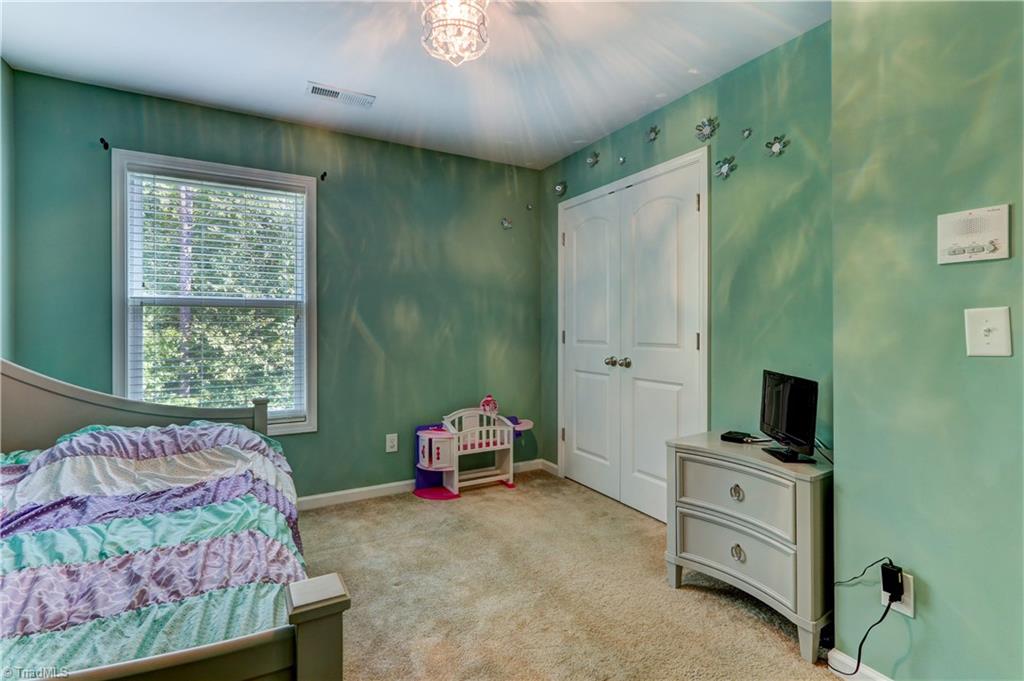 2694 Splitbrook Dr, High Point, NC 27265 photo 21
