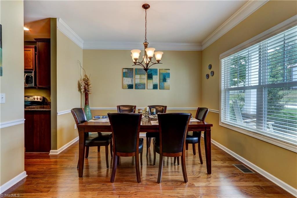 2694 Splitbrook Dr, High Point, NC 27265 photo 4