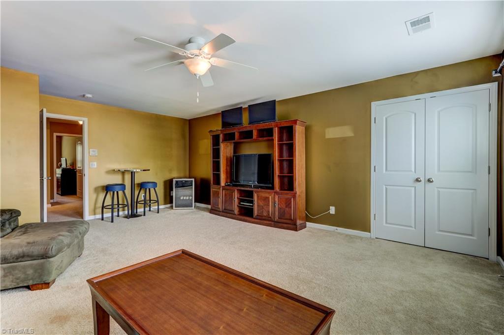 2694 Splitbrook Dr, High Point, NC 27265 photo 26