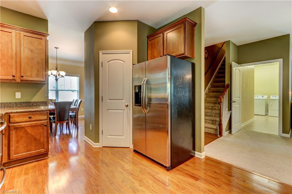 2694 Splitbrook Dr, High Point, NC 27265 photo 11