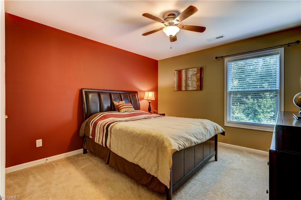 2694 Splitbrook Dr, High Point, NC 27265 photo 19