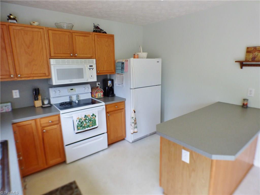 1180 Laurel Crest Rd, King, NC 27021 photo 7