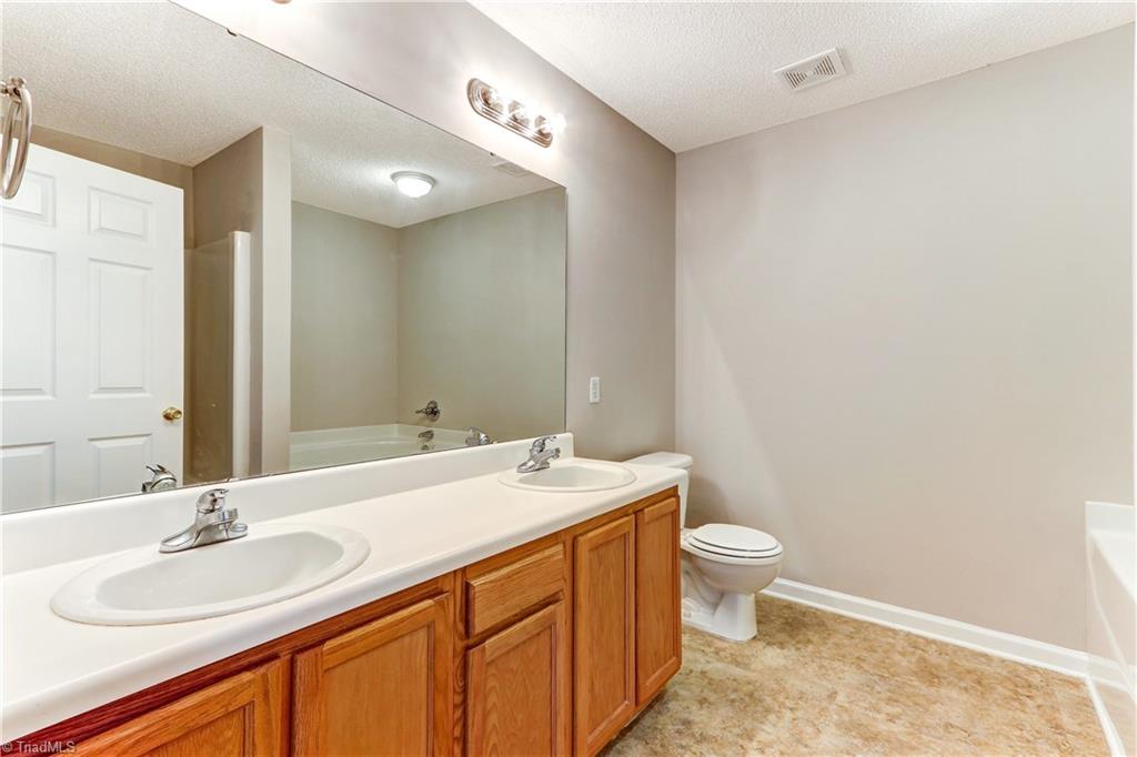 2912 Waterstone Loop, High Point, NC 27265 photo 12