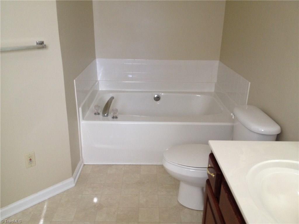 4226 Braddock Rd, High Point, NC 27265 photo 20
