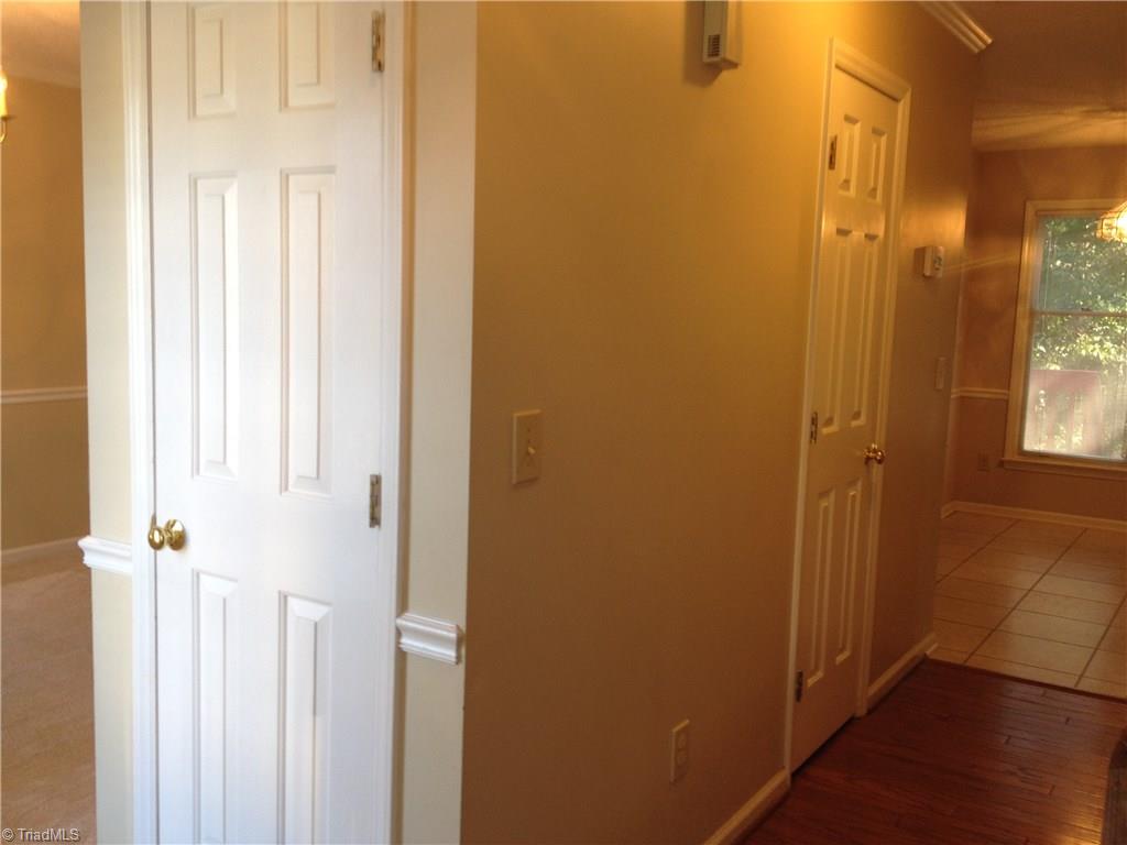 4226 Braddock Rd, High Point, NC 27265 photo 9