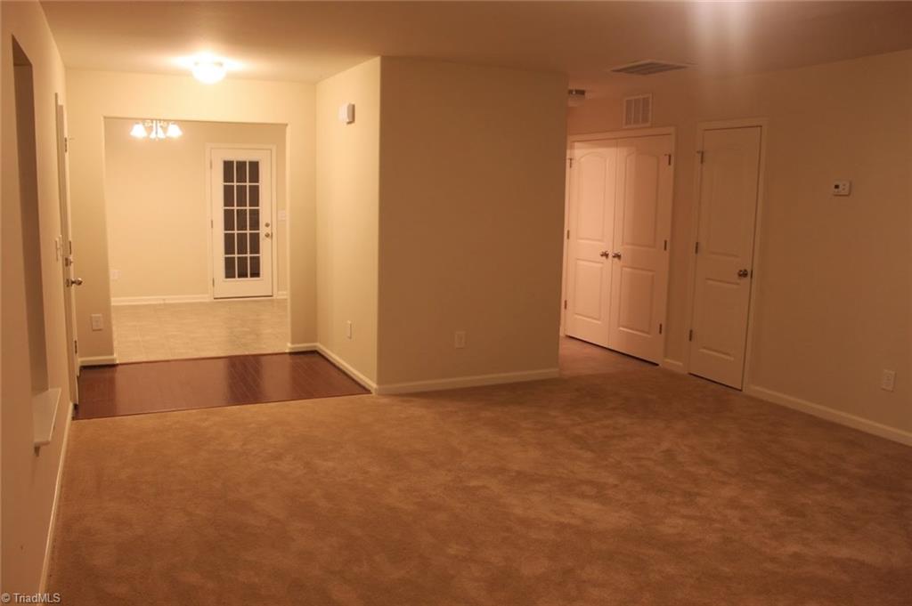 495 Sandybrooke Dr, High Point, NC 27265 photo 3