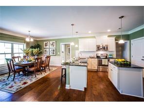 101 Pilot Bluff Dr, King, NC 27021 photo 4