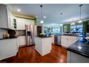 101 Pilot Bluff Dr, King, NC 27021 photo 3