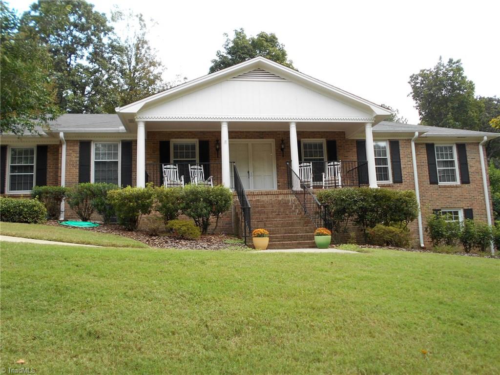 924 Kingston Dr, High Point, NC 27262 photo 2