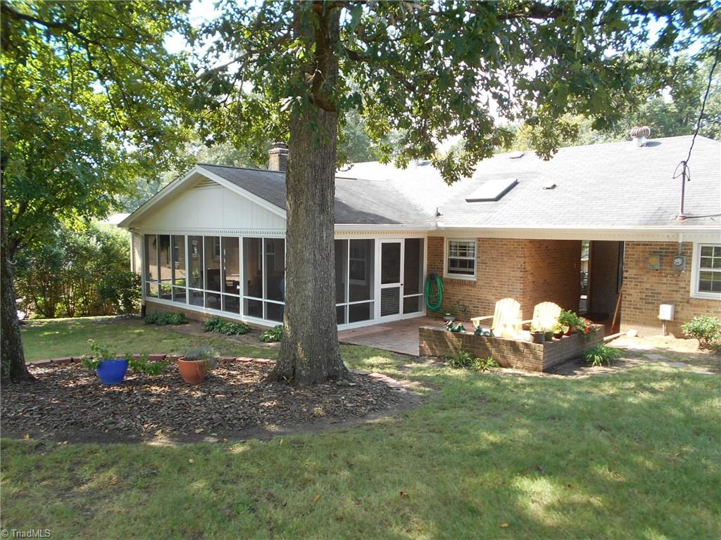 924 Kingston Dr, High Point, NC 27262 photo 27