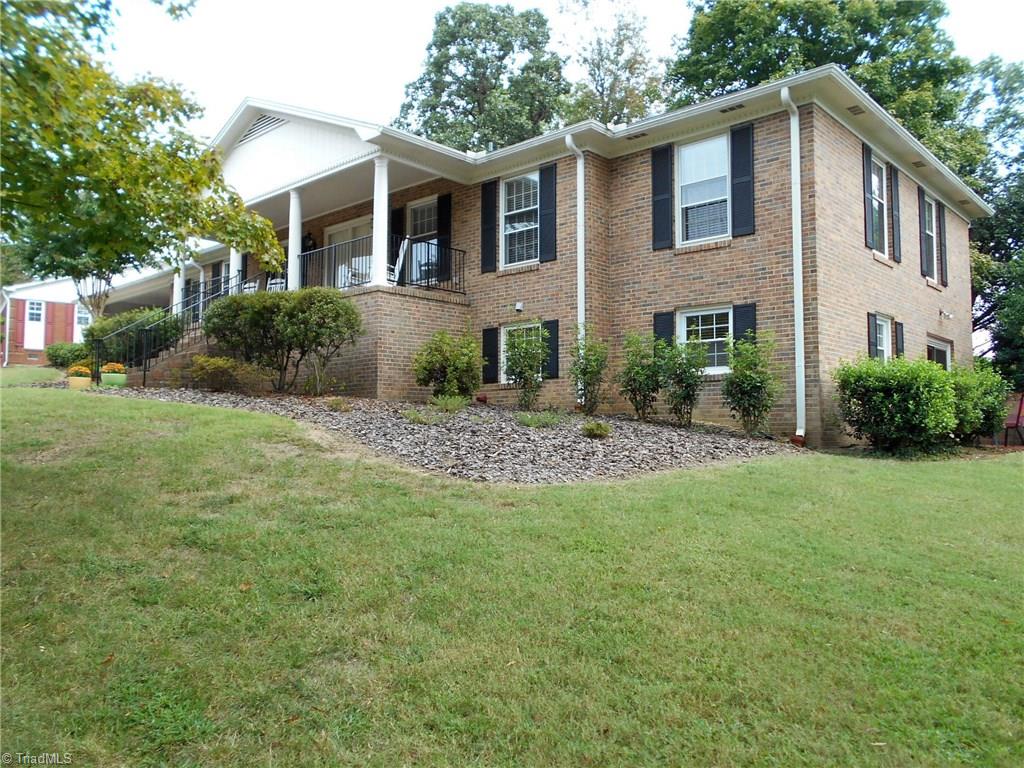 924 Kingston Dr, High Point, NC 27262 photo 30