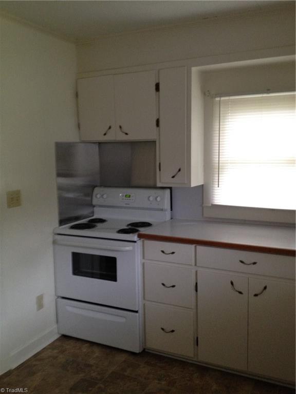 129 Johnson St, Elkin, NC 28621 photo 8