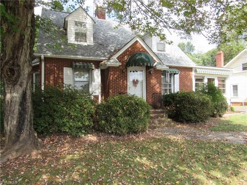 501 Main St, Pilot Mountain, NC 27041 photo 6